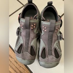 Giro cycling shoes, gray and pink, size 7.